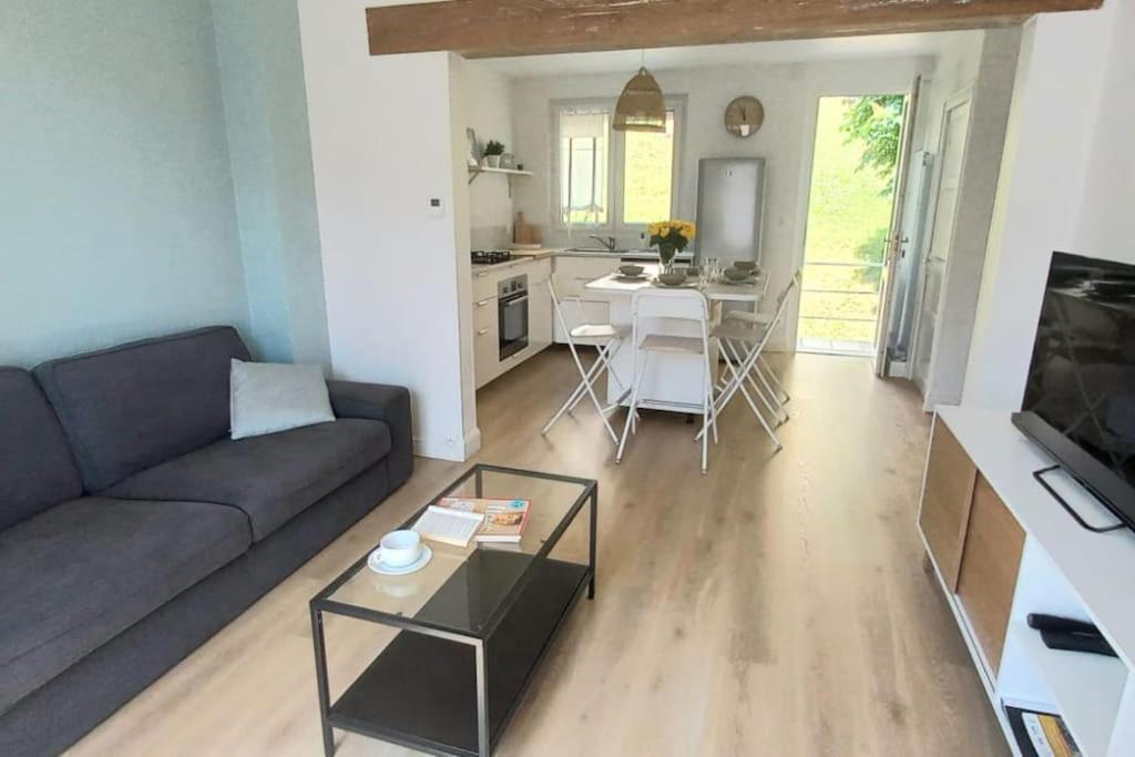 Maisonnette Au 15 Auxerre Extérieur photo